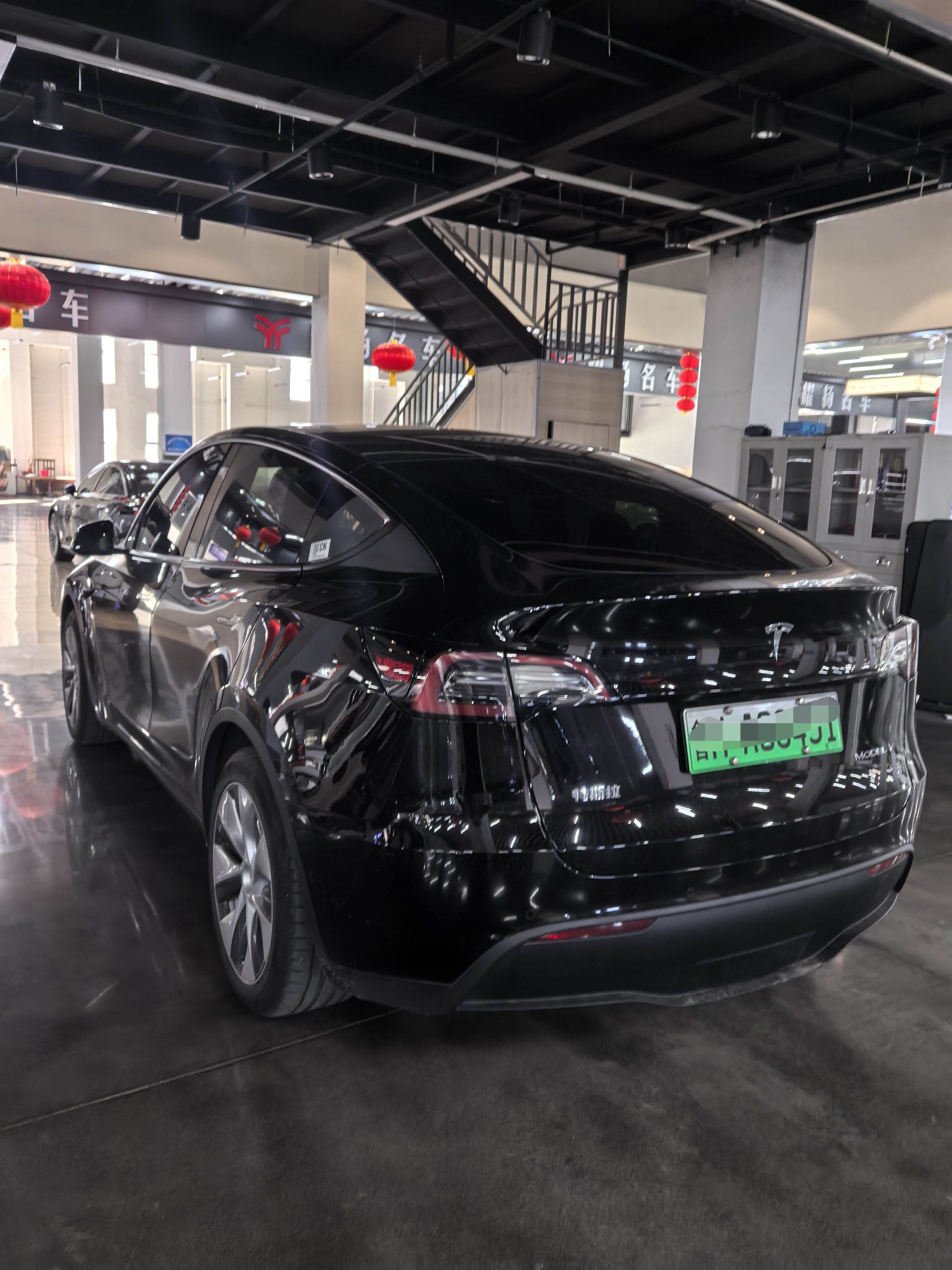 Tesla Model Y 2022 #4 Tesla Model Y 2022 car image #4