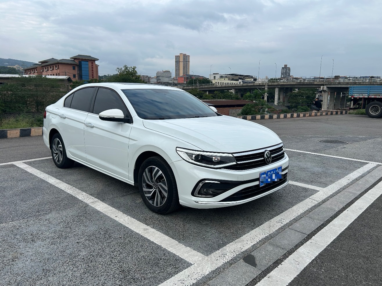 2024 #2 2024 imagen de coche #2