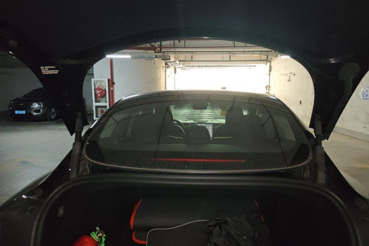 Tesla Model 3 2023 car image #17