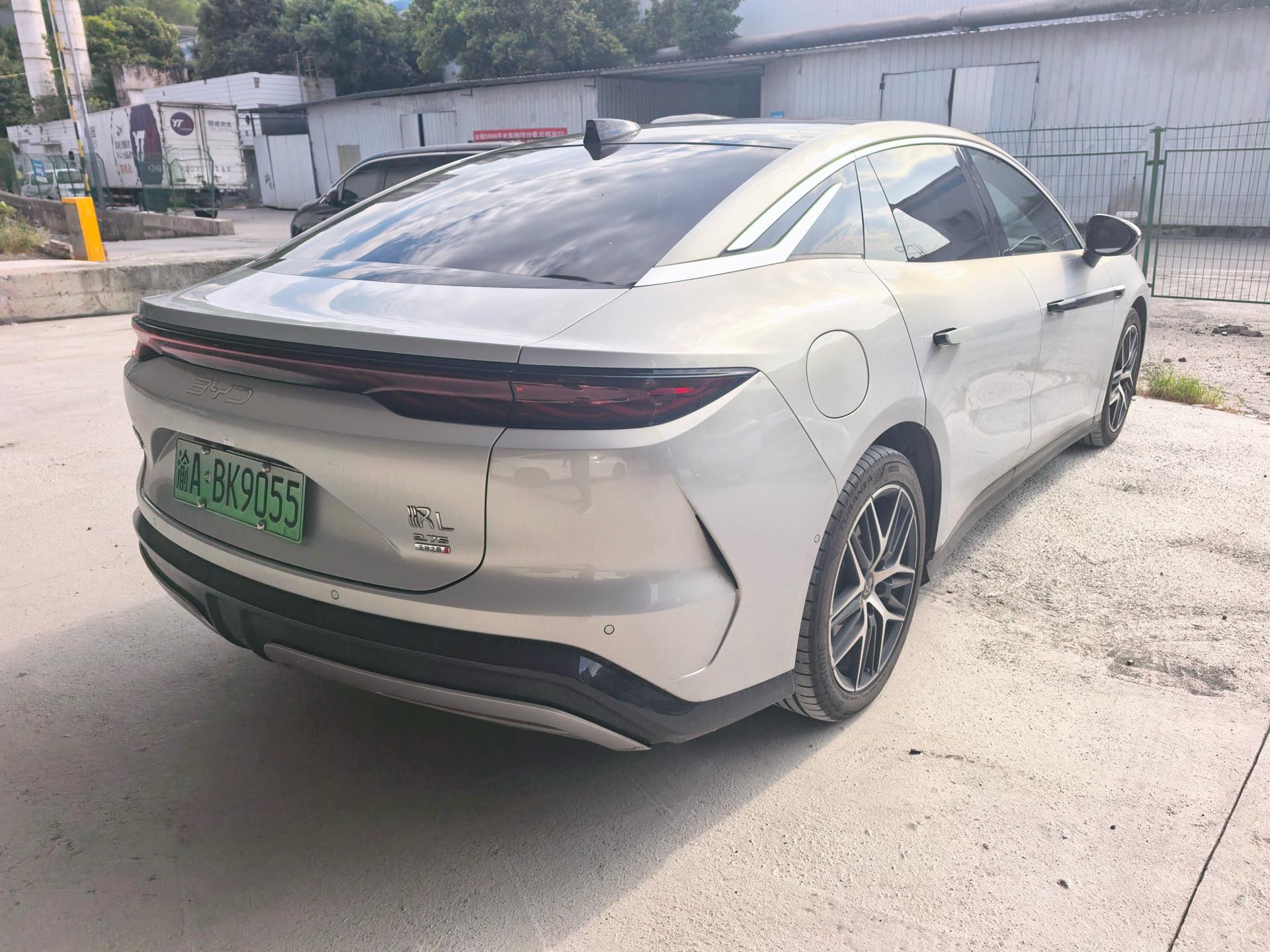 BYD HanL 2025 car image #5
