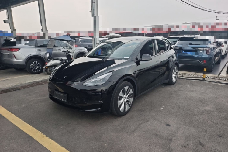 Tesla Model Y 2021 #2 Tesla Model Y 2021 car image #2