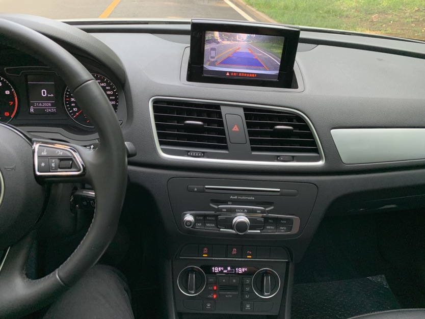 Audi Q3 2019 #17 Audi Q3 2019 car image #17