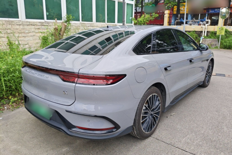 BYD Han 2025 car image #7