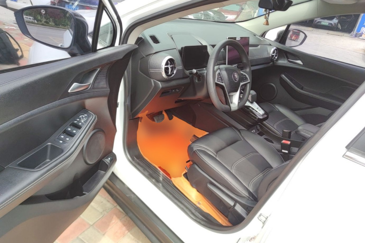 BYD Yuan New Energy 2020 car image #16
