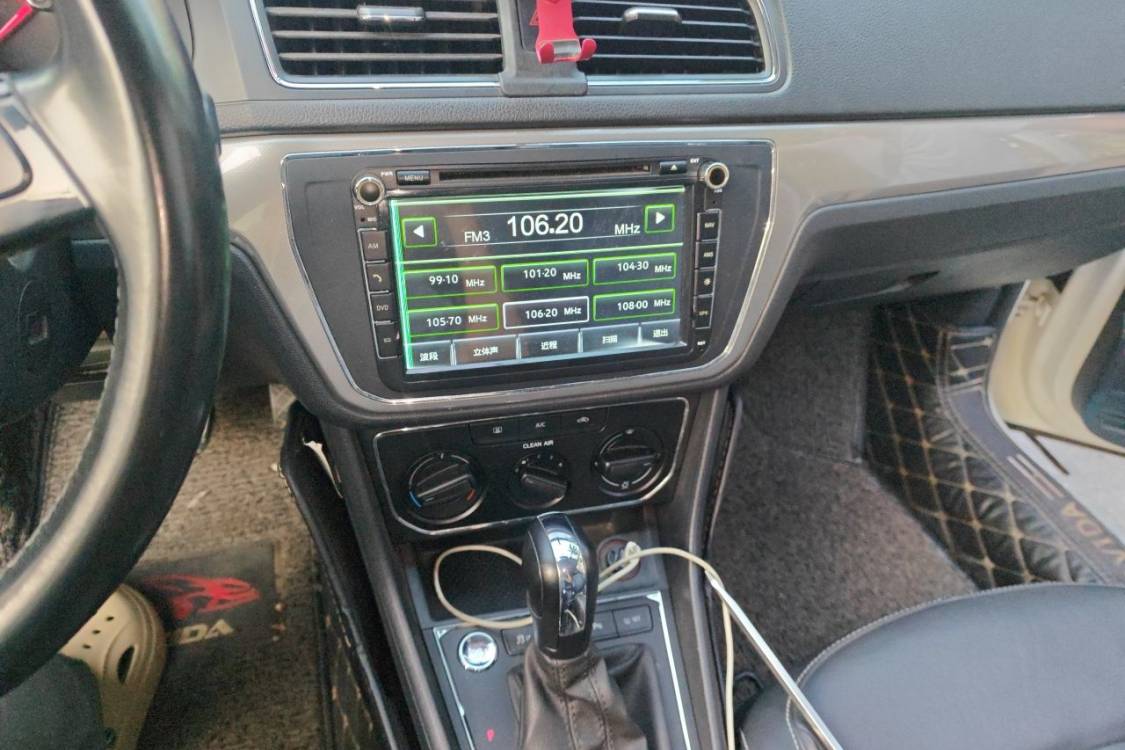 Volkswagen Lavida 2018 car image #28