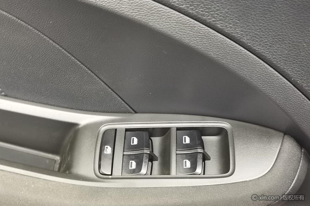 MG ZS 2019 car image #23