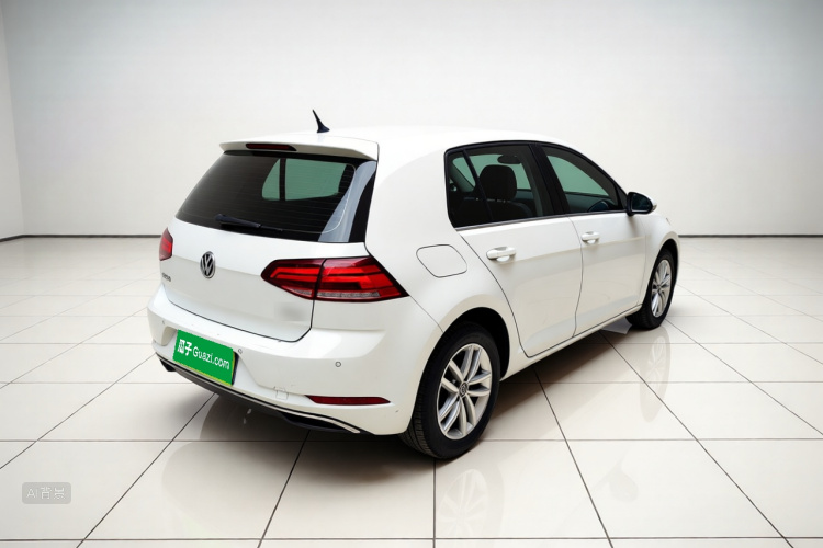 Volkswagen Golf 2018 car image #7