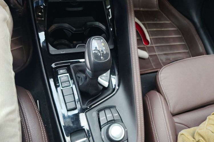 BMW X1 2018 car image #14