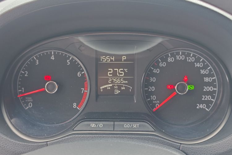 Volkswagen Polo 2018 car image #12