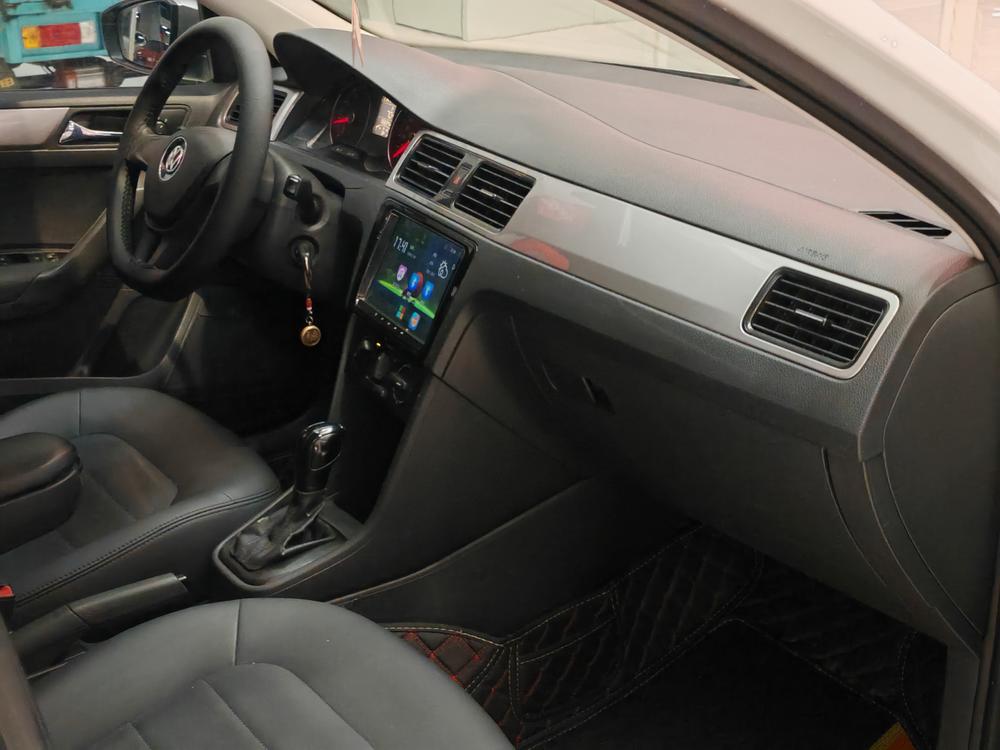 Volkswagen Santana 2016 car image #7