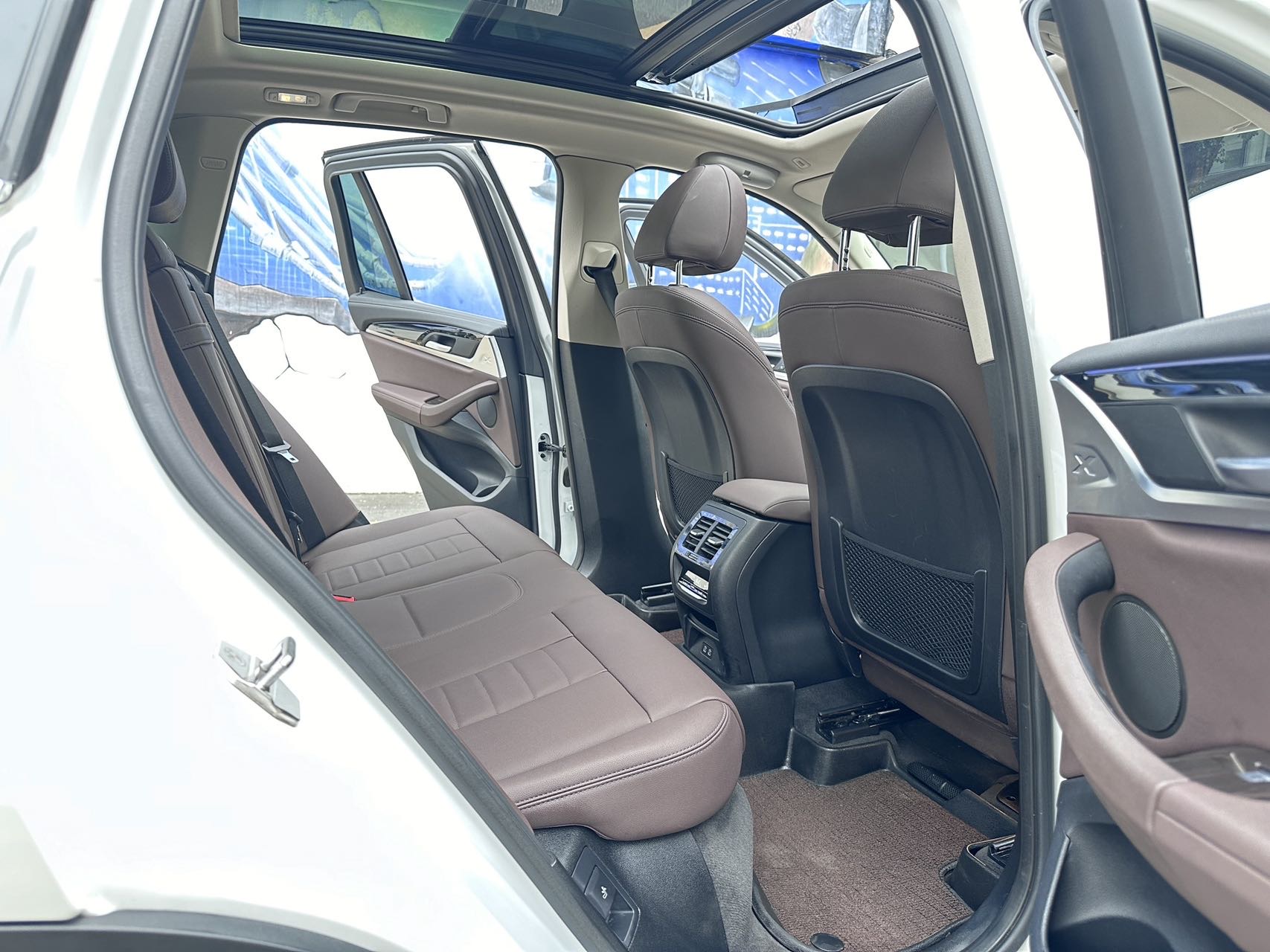 BMW X3 2021 car image #9