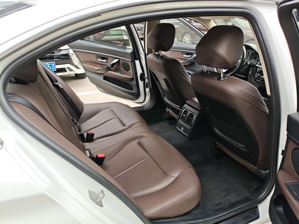 BMW 3 Series 2019 #17 BMW 3 Series 2019 car image #17