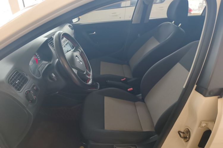 Volkswagen Polo 2018 #15 Volkswagen Polo 2018 car image #15