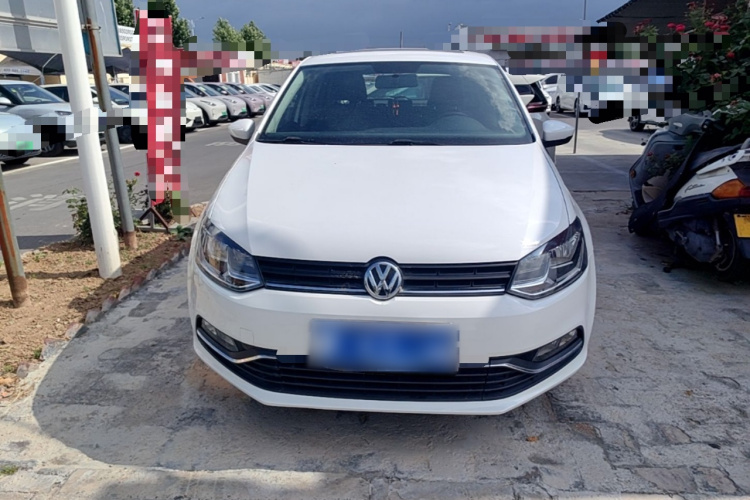 Volkswagen Polo 2017 car image #3