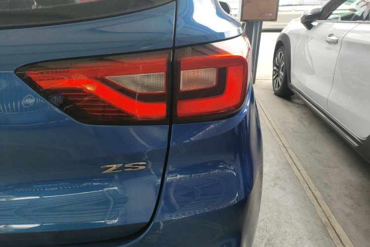 MG ZS 2017 imagen de coche #8