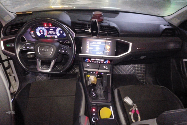 Audi Q3 2021 immagine di auto #11