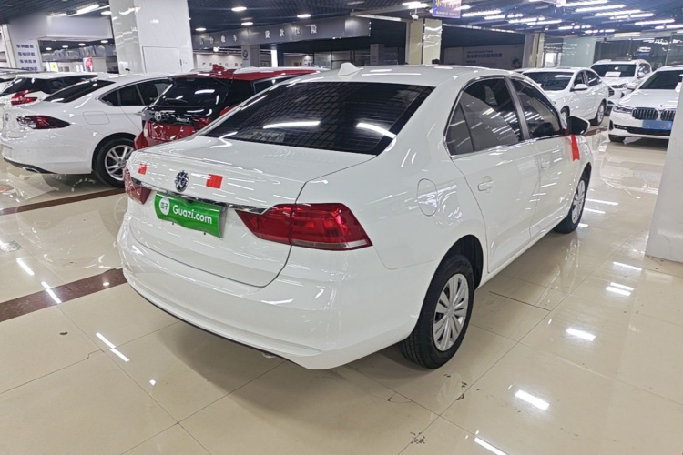 Volkswagen Santana 2018 car image #7
