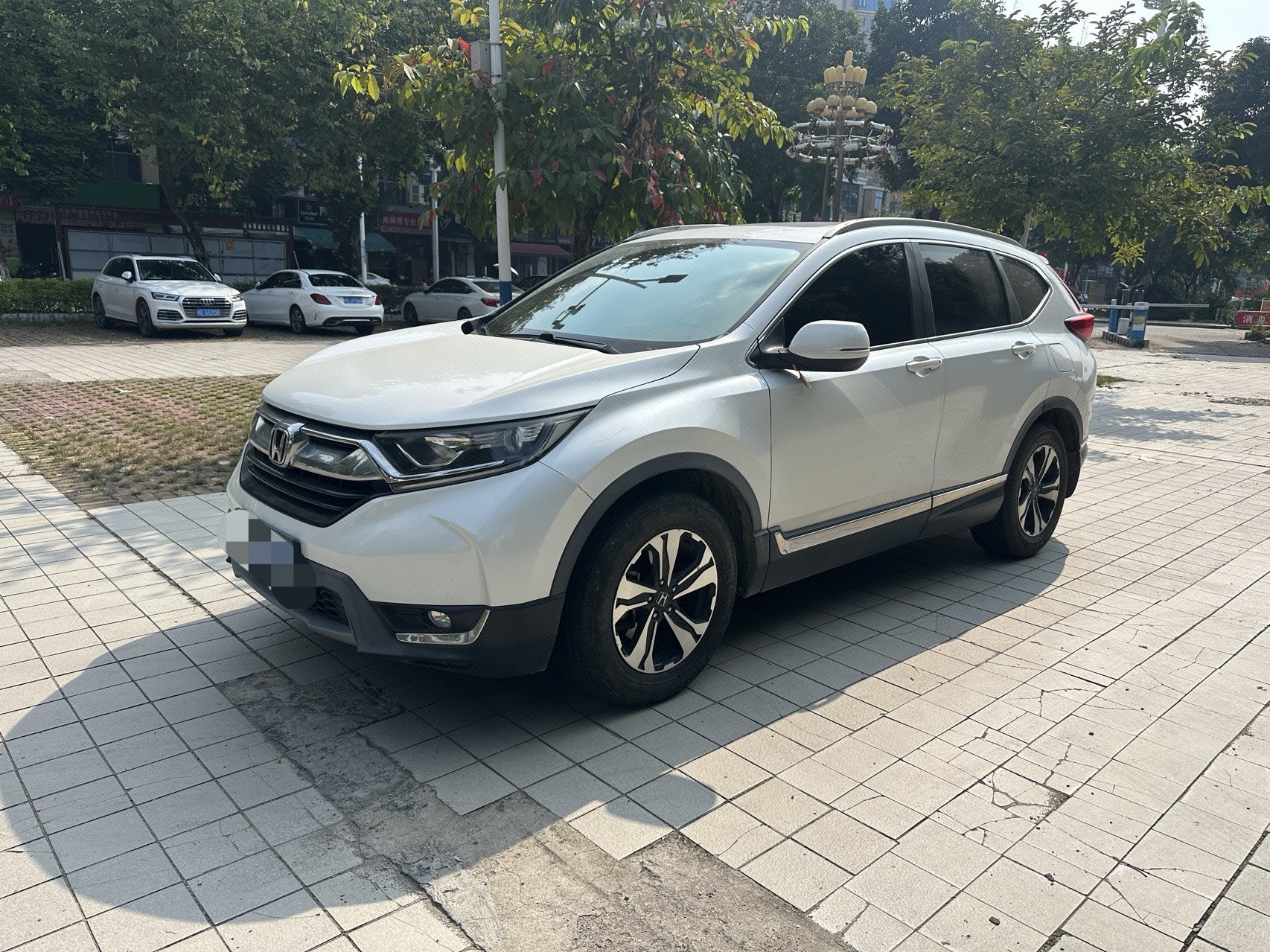 2020 2020 car image