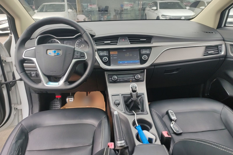 GEELY Emgrand GS 2017 car image #10
