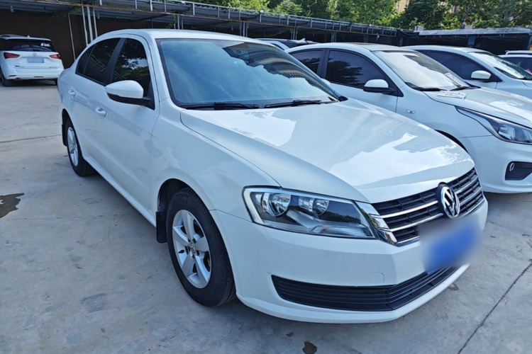 Volkswagen Lavida 2017 car image #4