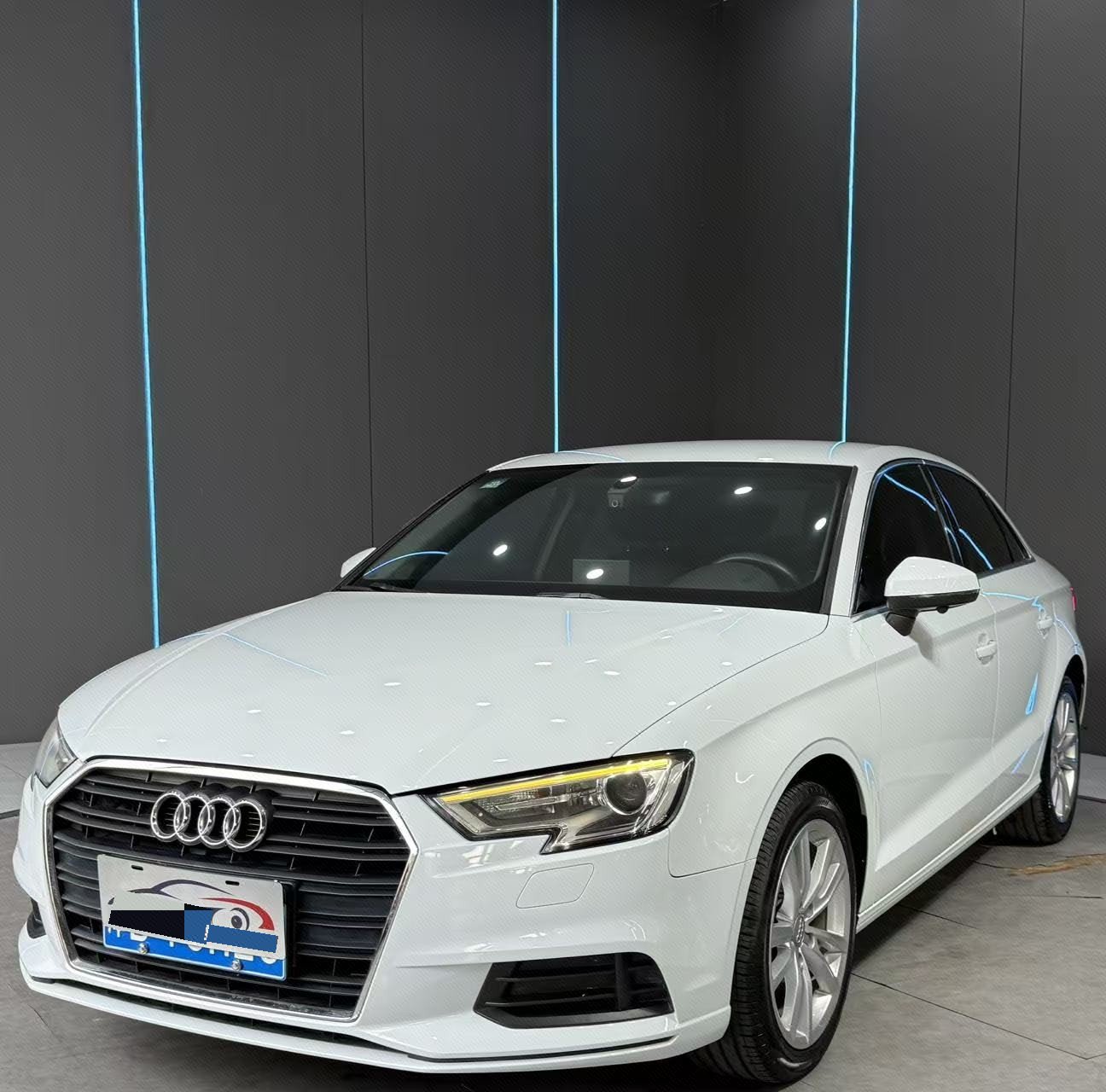 2017 2017 car image