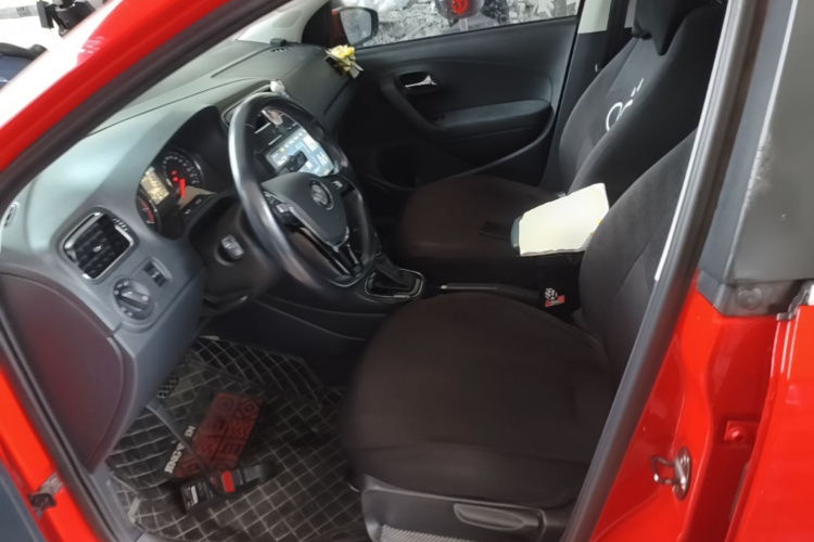 Volkswagen Polo 2017 #15 Volkswagen Polo 2017 car image #15