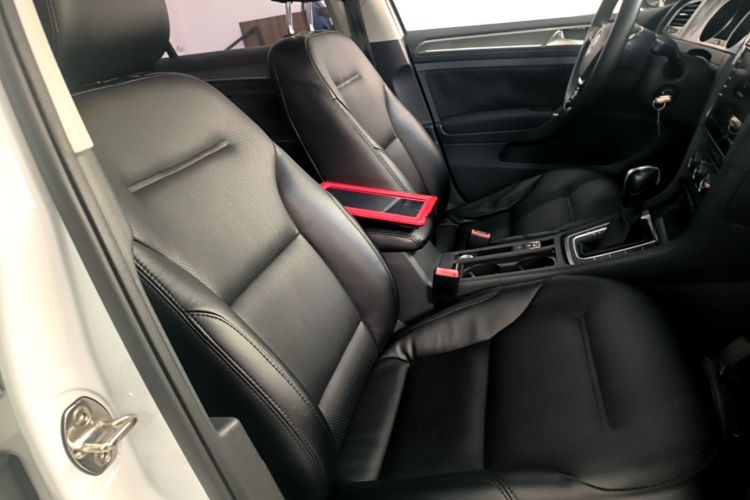 Volkswagen Golf 2016 car image #23