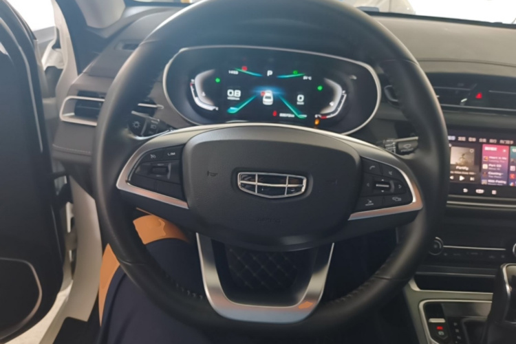 GEELY Emgrand 2021 car image #11