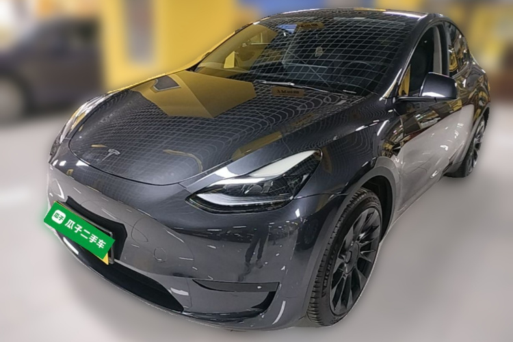 Tesla Model Y 2024 #2 Tesla Model Y 2024 car image #2