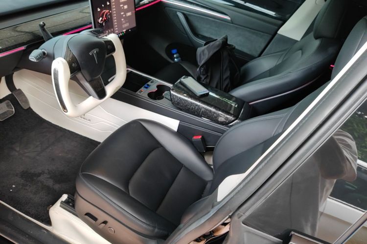 Tesla Model Y 2023 #15 Tesla Model Y 2023 car image #15