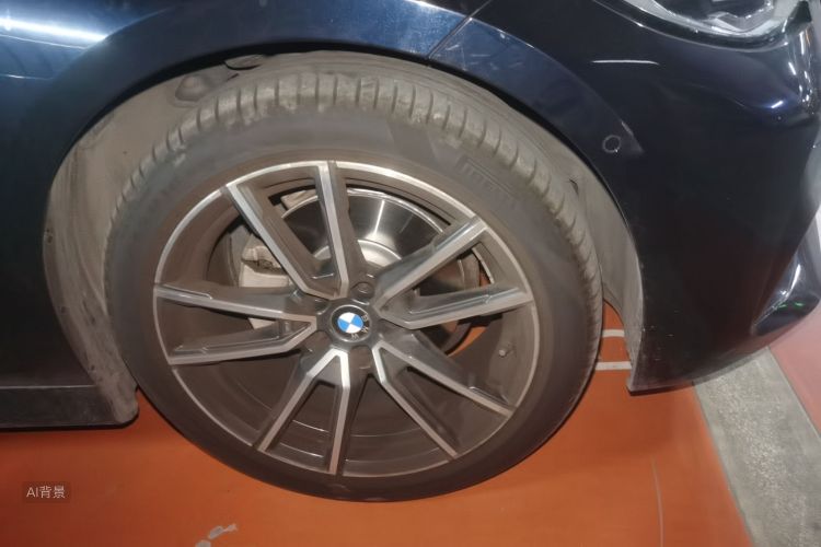 BMW 3 Series 2021 car image #9
