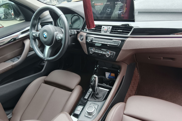 BMW X1 2021 car image #11