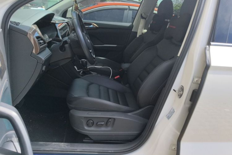Volkswagen Tharu 2021 car image #17