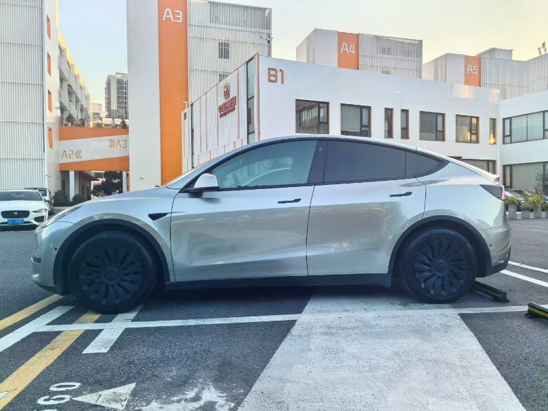 Tesla Model Y 2021 #5 Tesla Model Y 2021 immagine di auto #5
