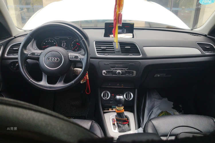 Audi Q3 2016 immagine di auto #11