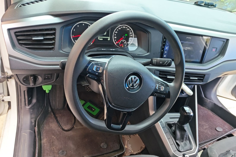 Volkswagen Polo 2020 car image #11