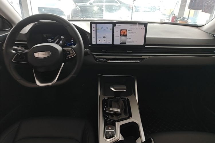 GEELY Emgrand 2026 car image #13