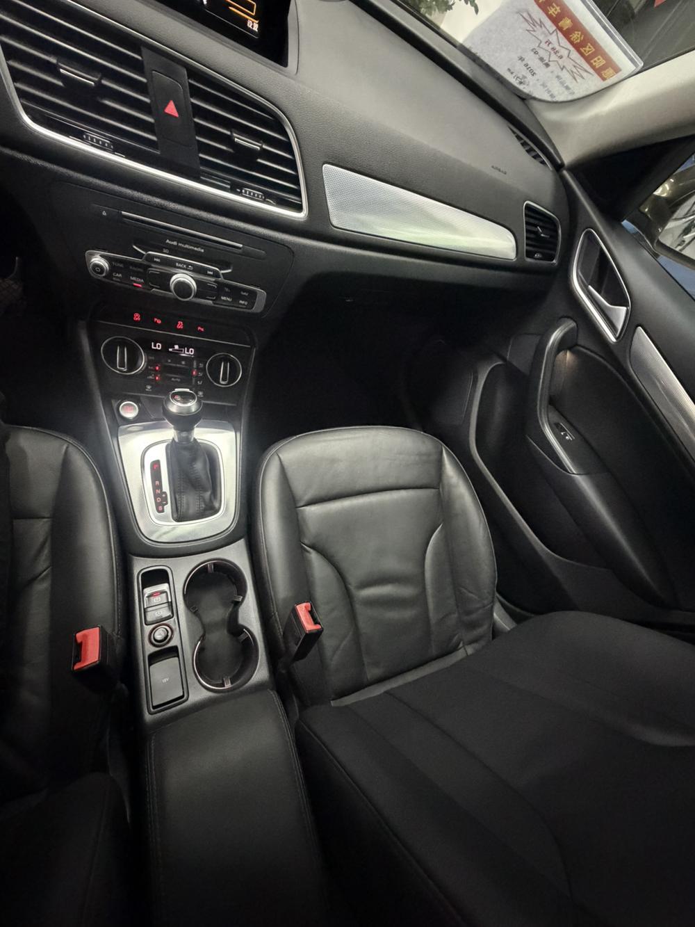 Audi Q3 2016 #29 Audi Q3 2016 car image #29