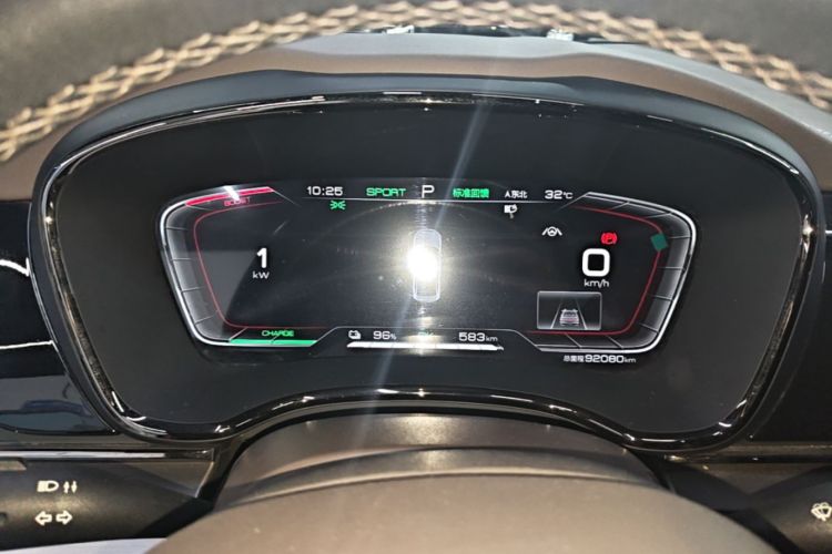 BYD Han 2022 car image #16