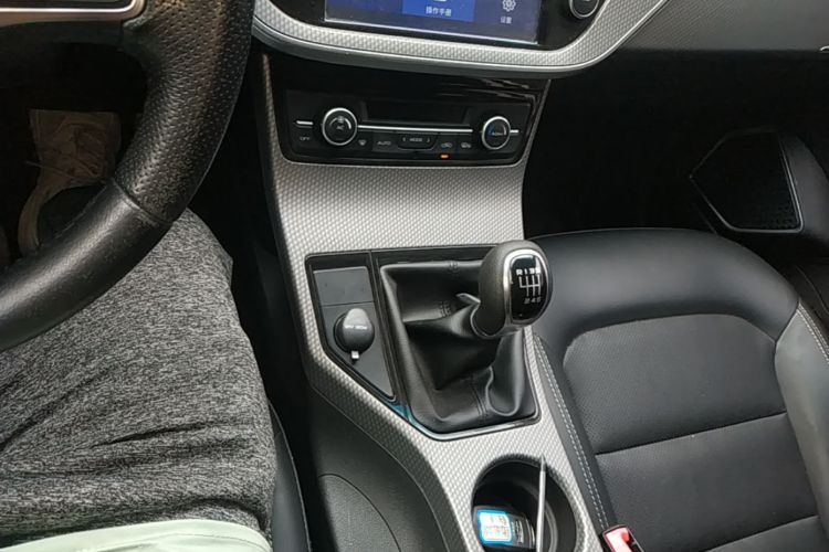 GEELY Emgrand GS 2017 #14 GEELY Emgrand GS 2017 car image #14