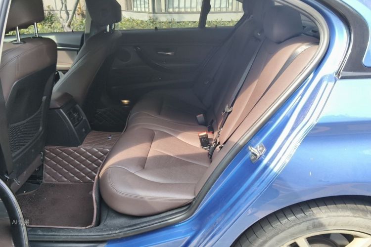 BMW 3 Series 2019 #19 BMW 3 Series 2019 car image #19