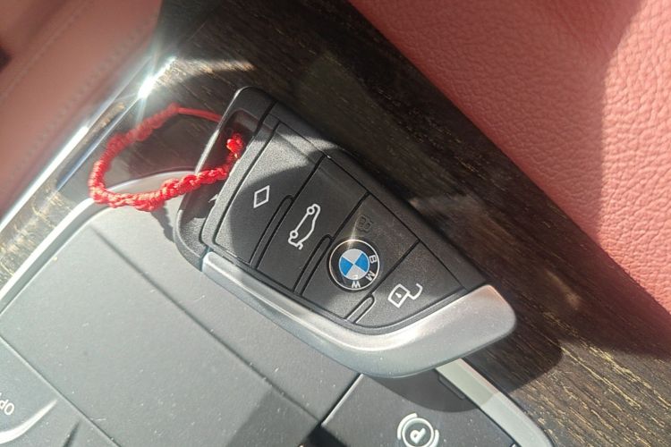 BMW 3 Series 2021 #9 BMW 3 Series 2021 car image #9