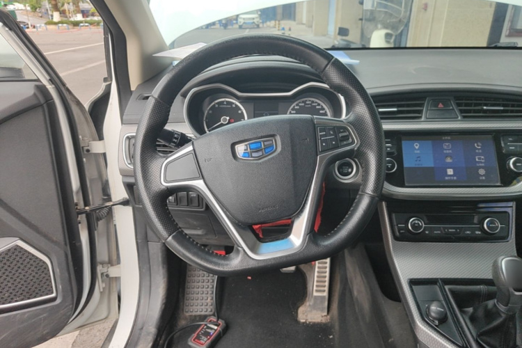 GEELY Emgrand GS 2018 car image #11