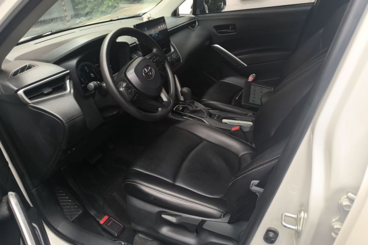 Toyota Corolla Cross 2023 immagine di auto #15