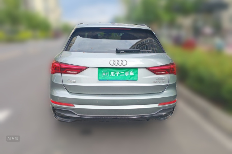 Audi Q3 2022 car image #6