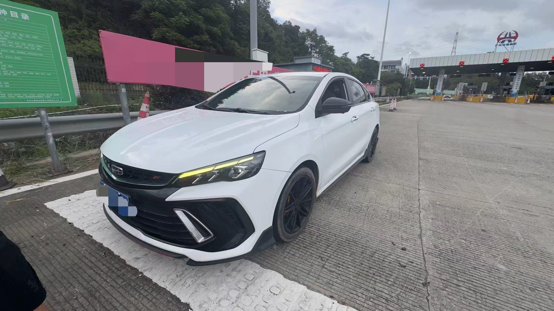 2022 2022 car image