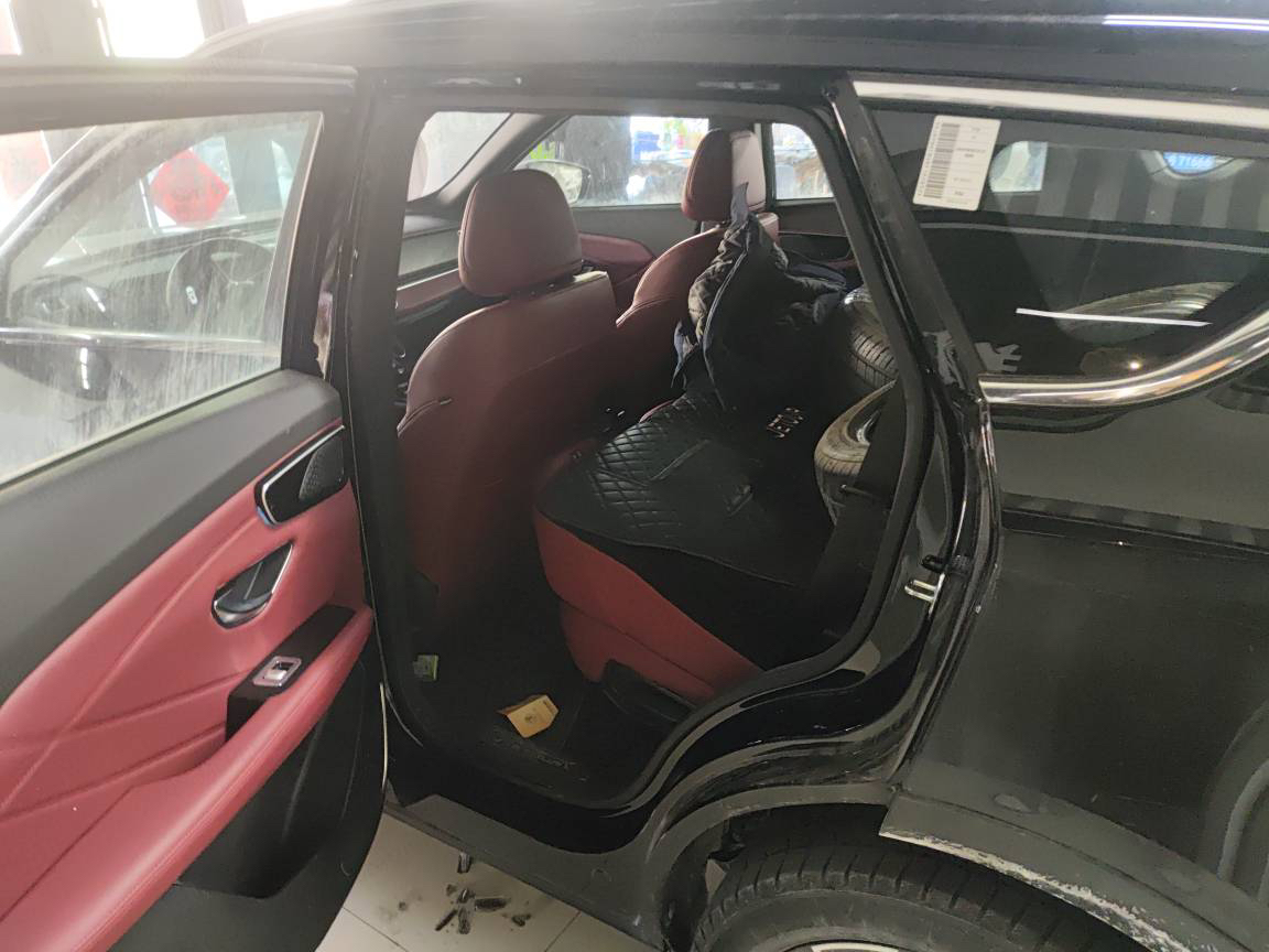 Jetour X70 PLUS 2024 car image #3