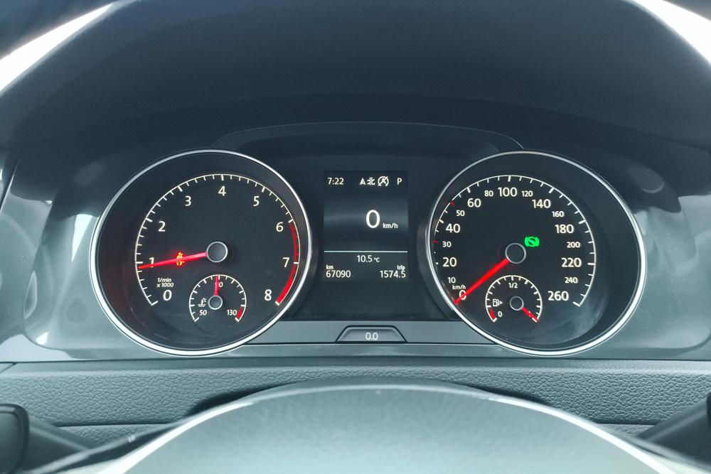 Volkswagen Golf 2020 car image #13