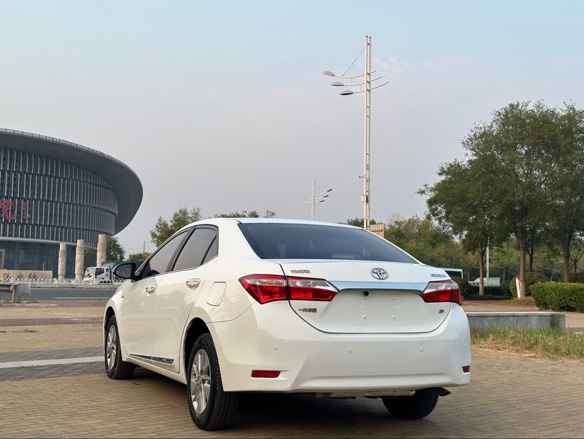 Toyota Corolla 2015 car image #6