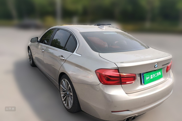 BMW 3 Series 2019 car image #5
